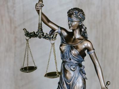 The importance of closing the knowledge gap between software and law enforcement